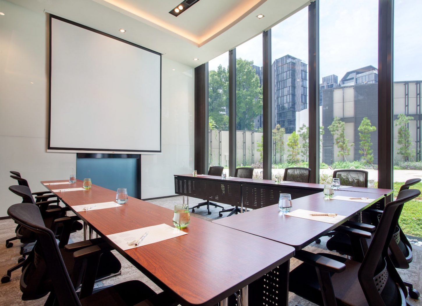 NovotelStevens-MeetingRoom