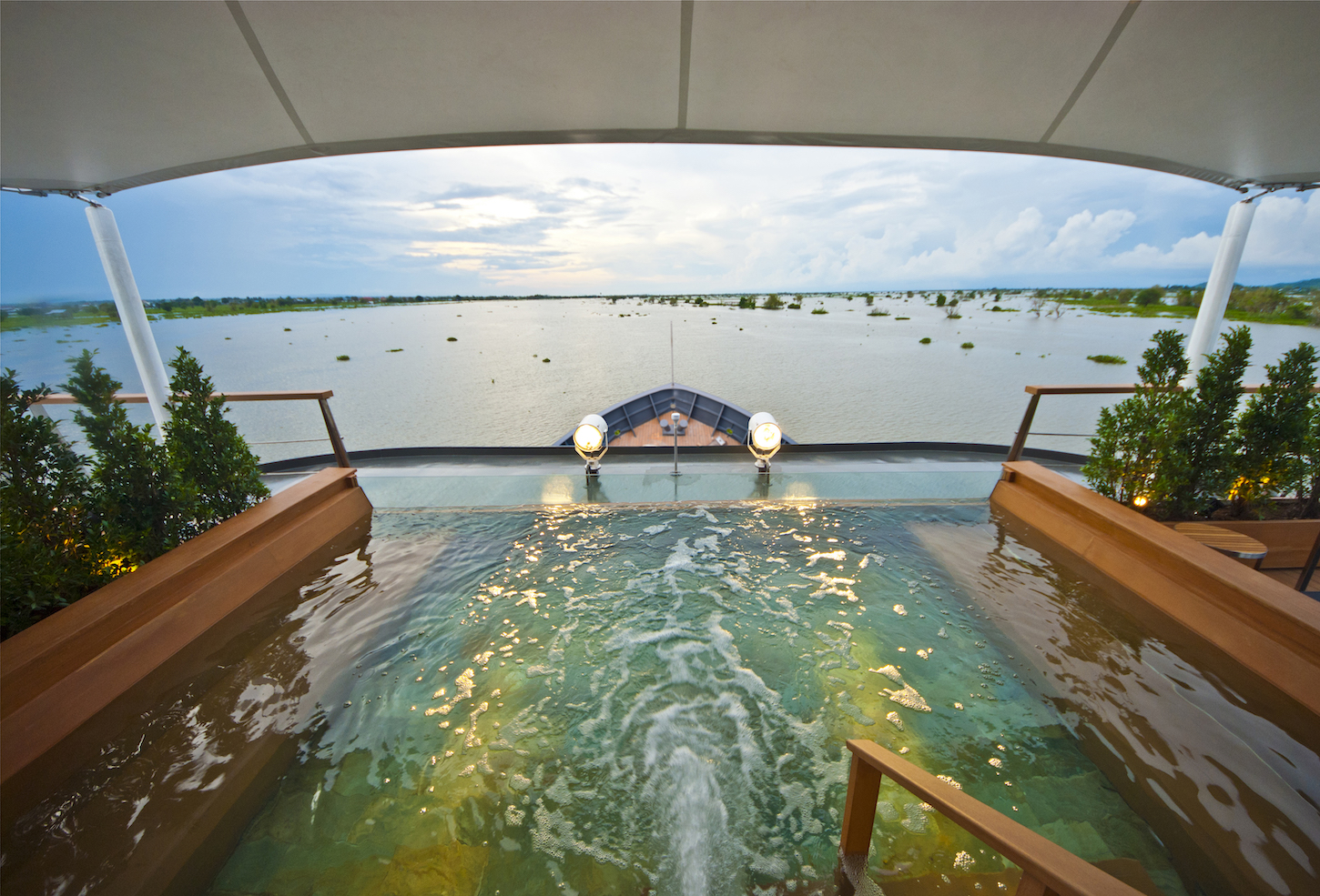 Aqua Mekong plunge pool