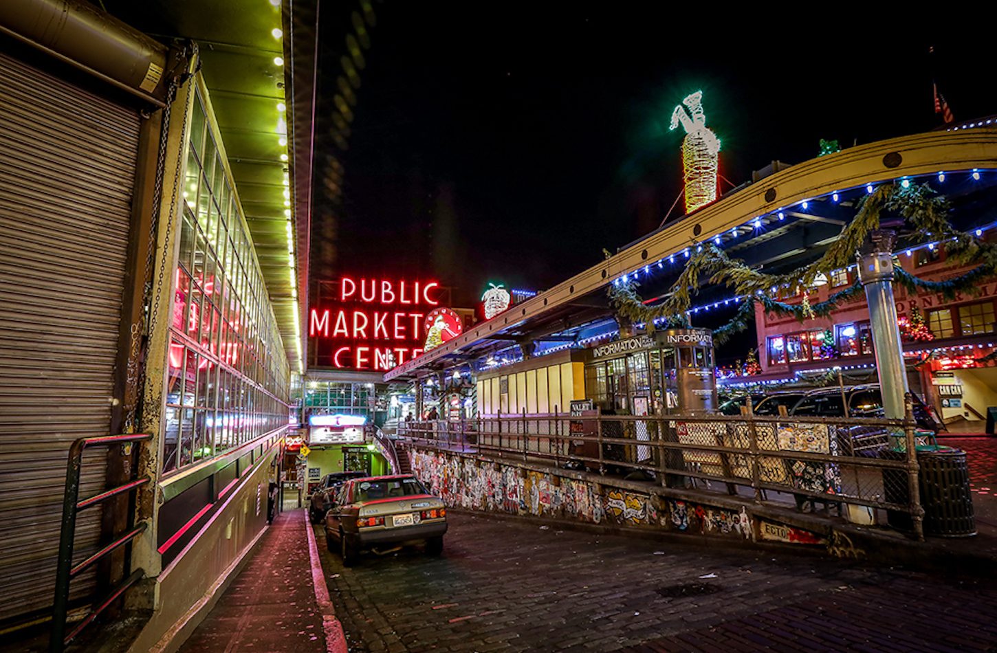 Pike Place Gum Wall (24) Credit @ppoppo2