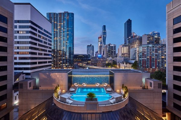 Crowne-Plaza-Melbourne-Pool