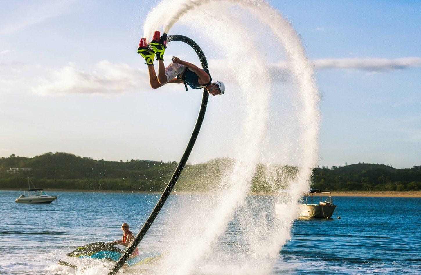 shangr-la_FIJ_HealthLeisure_Flyboarding