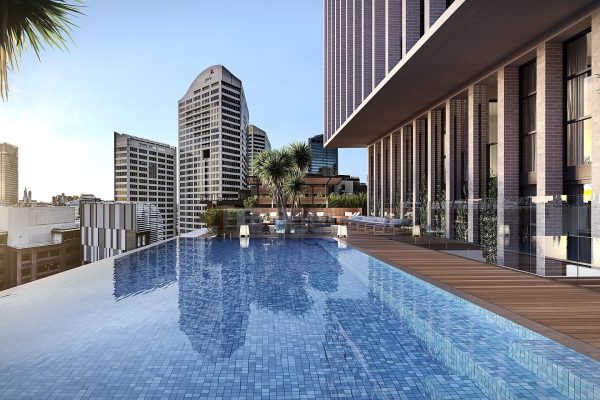 crowne-plaza-sydney-pool